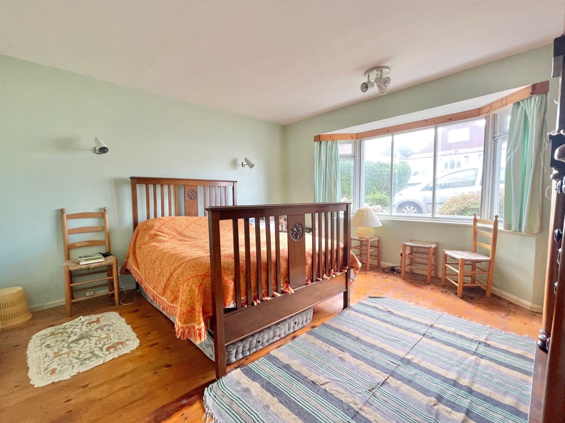 Chichester Drive West, Saltdean, Brighton, BN2 8SF Carruthers & Luck