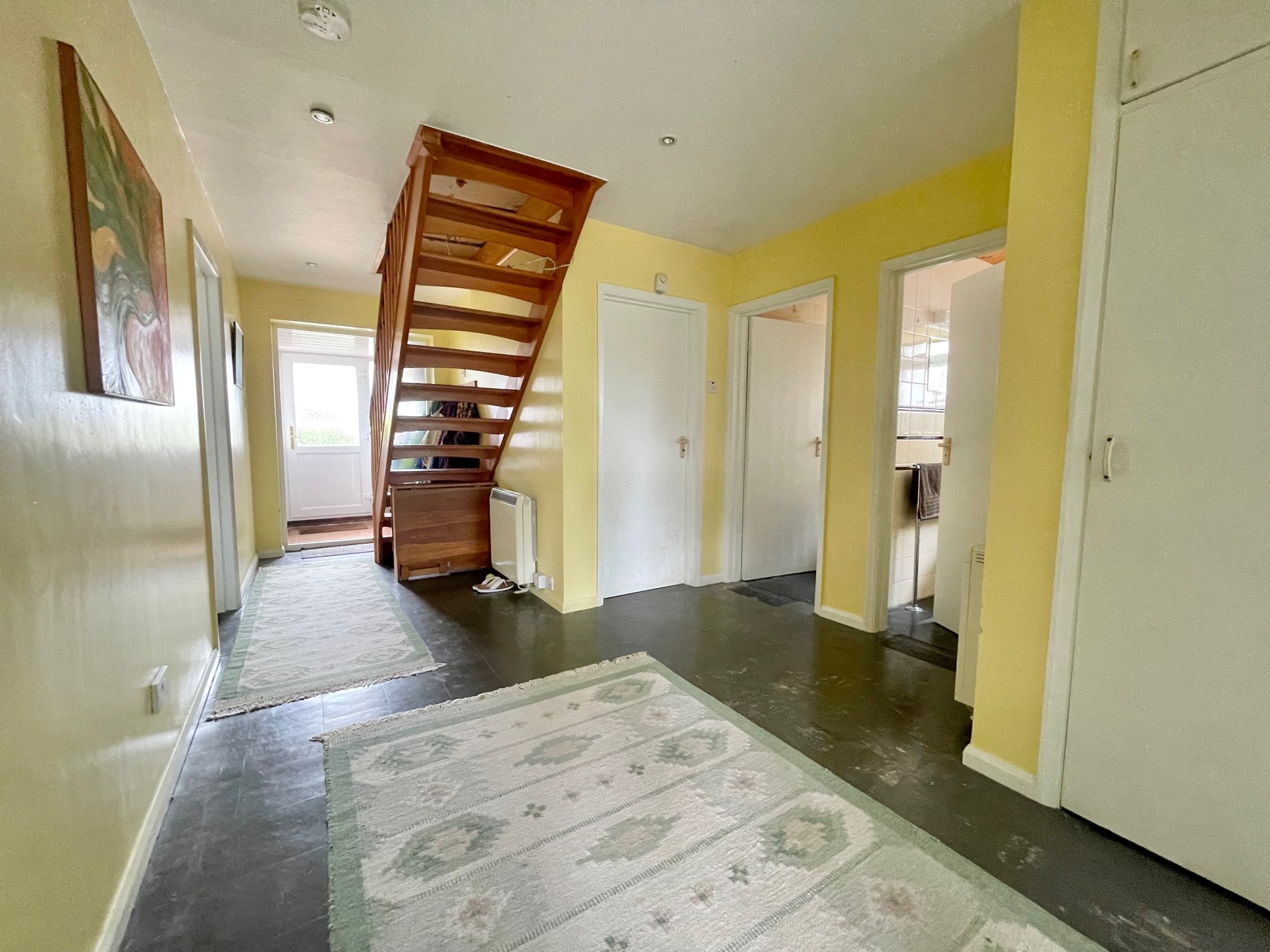 Chichester Drive West, Saltdean, Brighton, BN2 8SF Carruthers & Luck