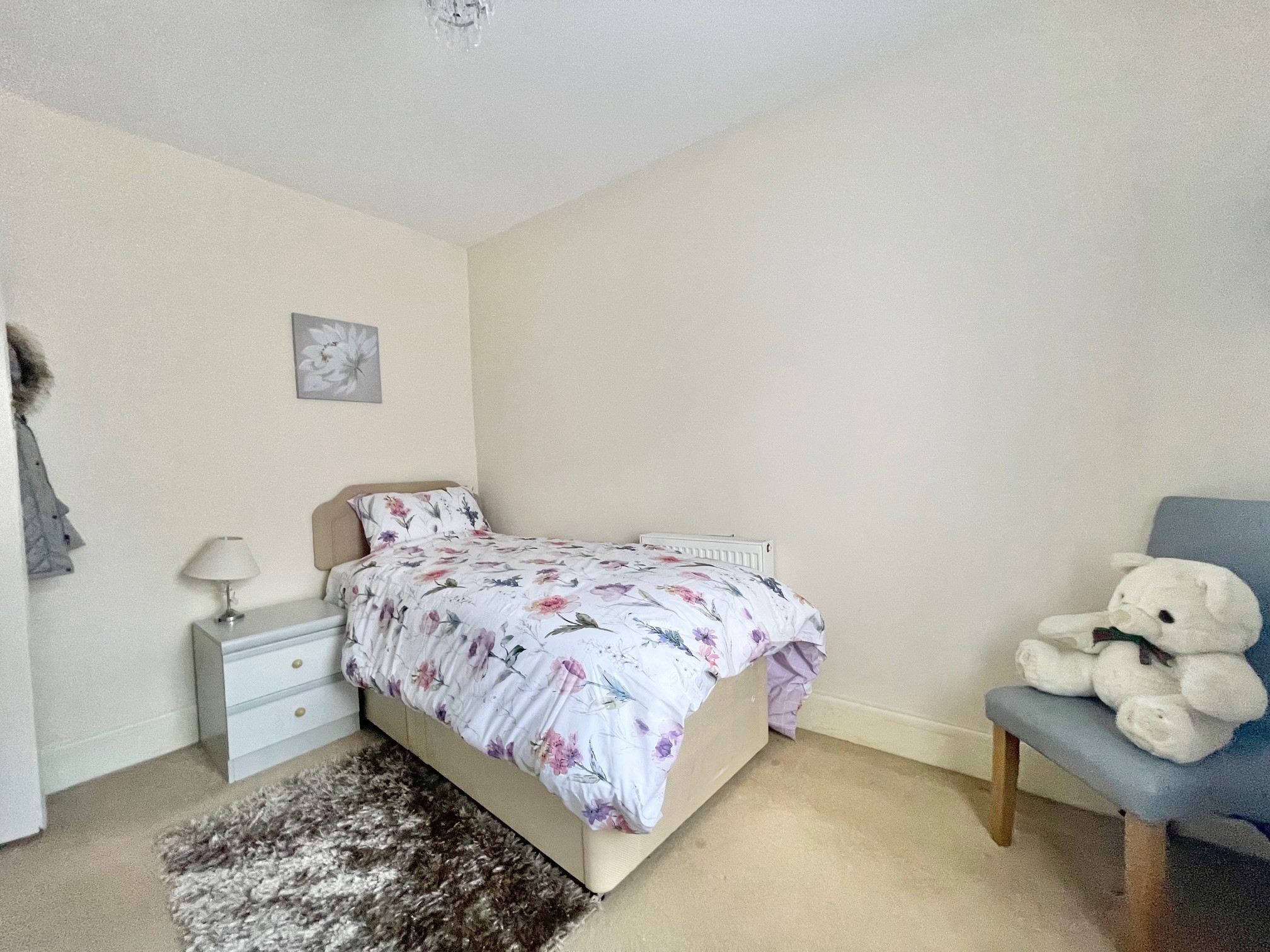 Dorothy Avenue, Peacehaven, BN10 8HT Carruthers & Luck Carruthers