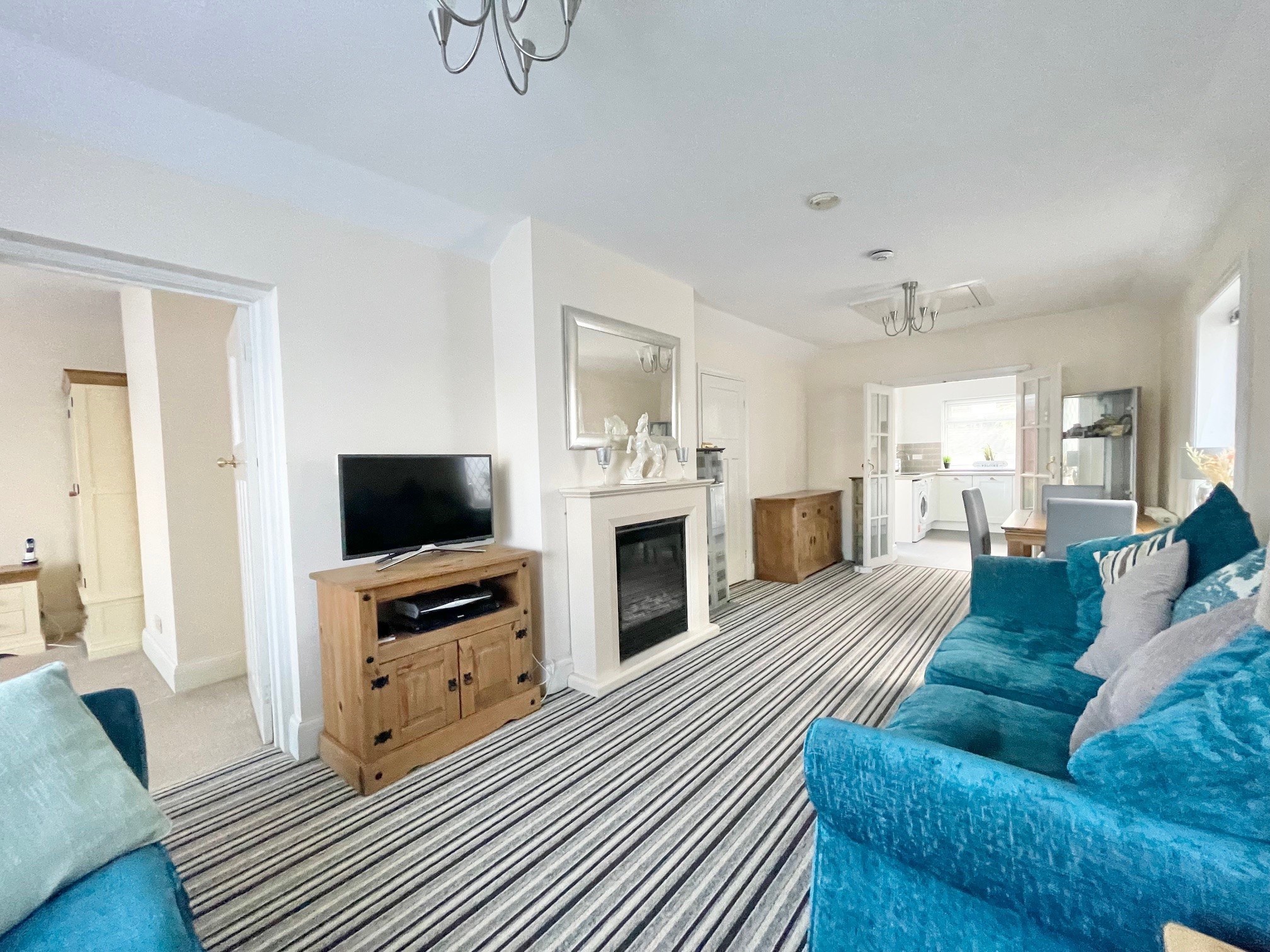 Dorothy Avenue, Peacehaven, BN10 8HT Carruthers & Luck Carruthers