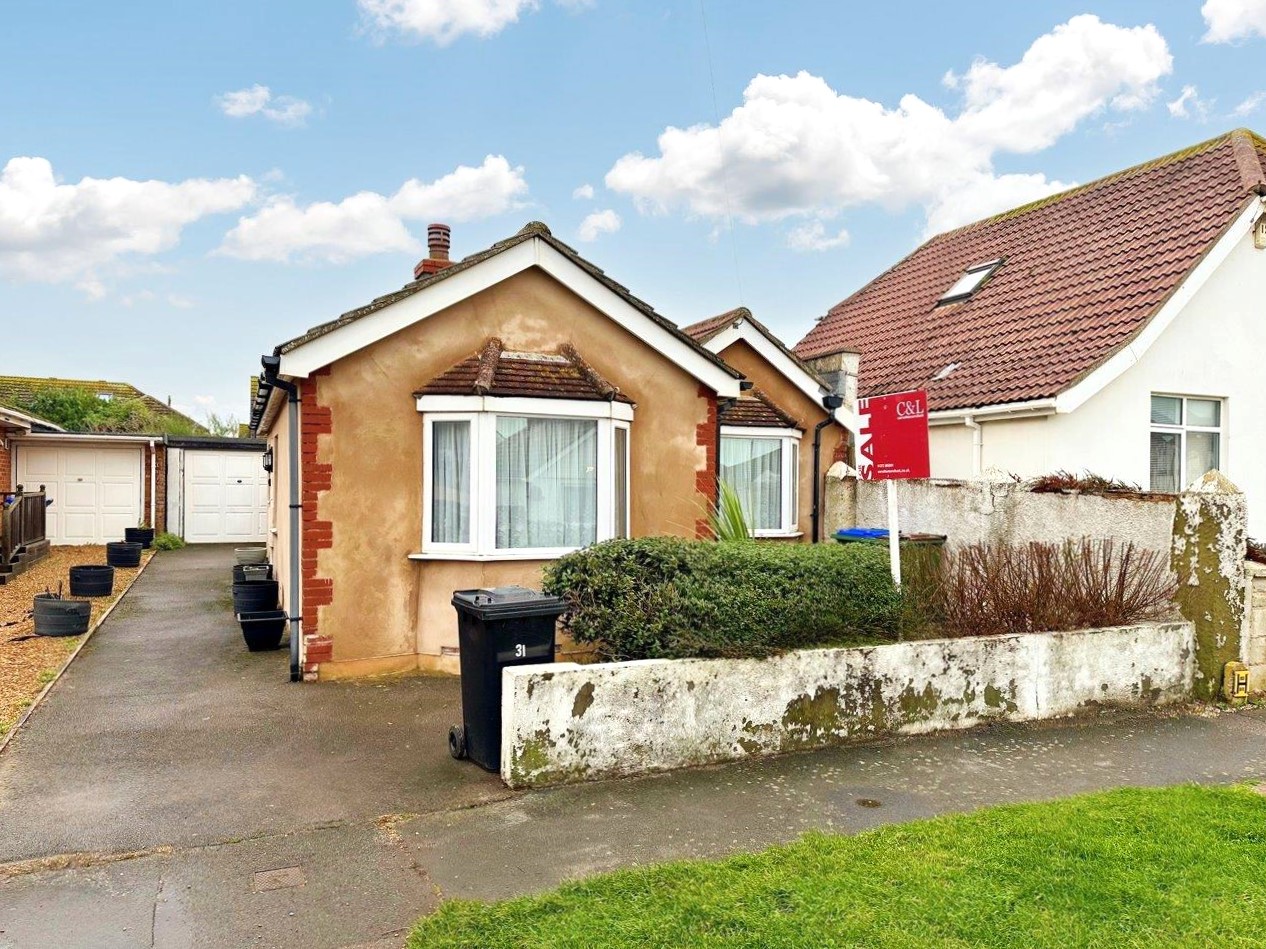 Dorothy Avenue, Peacehaven, BN10 8HT Carruthers & Luck Carruthers