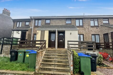 St. Martins Crescent, South Heighton, BN9 0PH